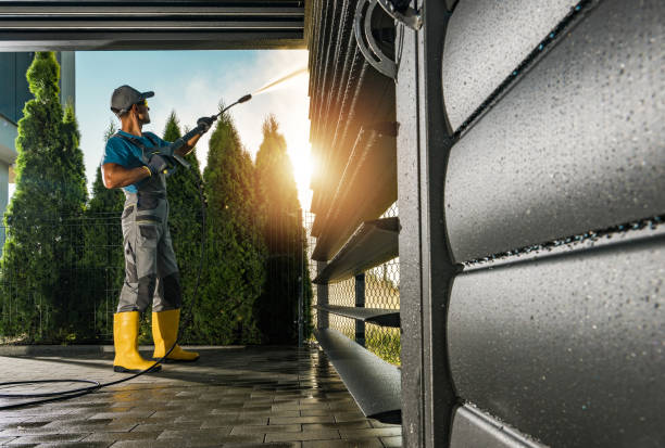 Best Animal Enclosure Cleaning  in Toquerville, UT